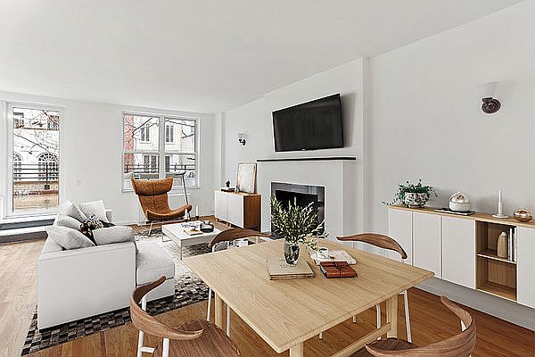 1st image of 207 E 60th St APT B