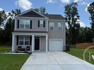 106 Hazy Ln, Hinesville, GA 31313