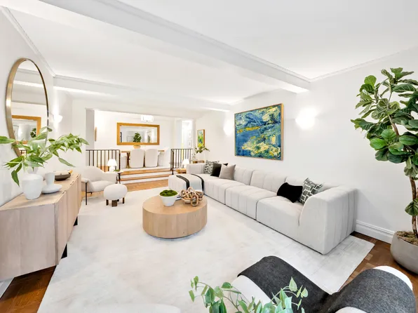 25 West 54th Street 8F image 2 of 12