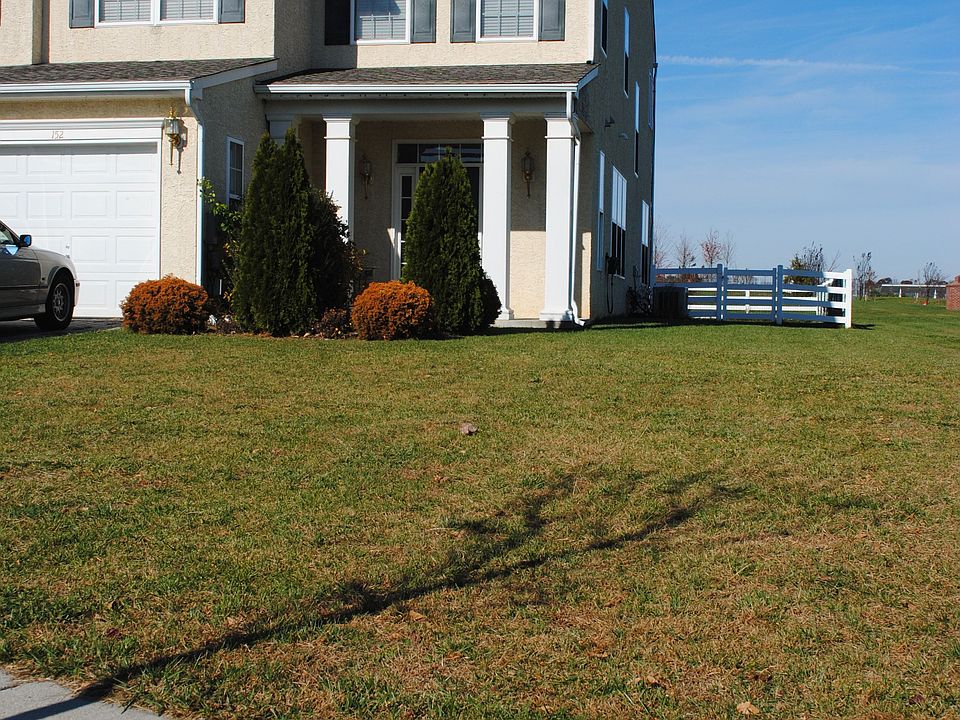 1st image of 152 Gillespie Ave