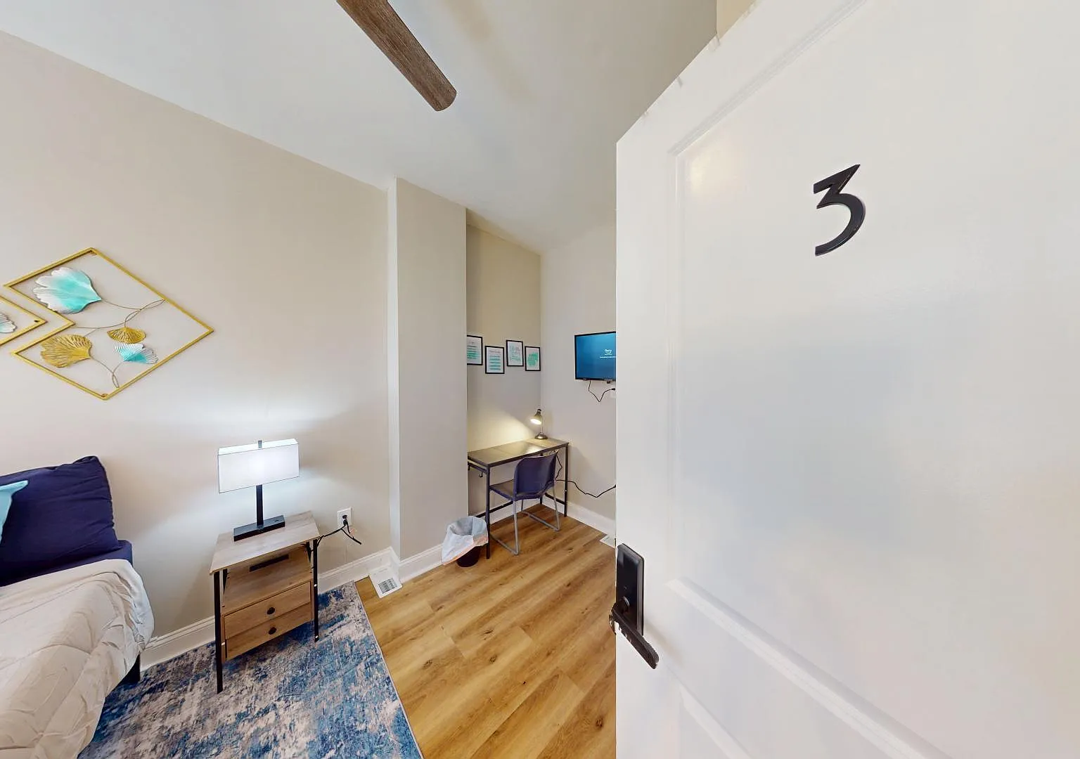 4 bed, 4.0 bath, 1800 sqft, $819 — Photo 1
