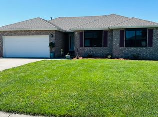 518 Silverleaf Ln, Willard, MO 65781
