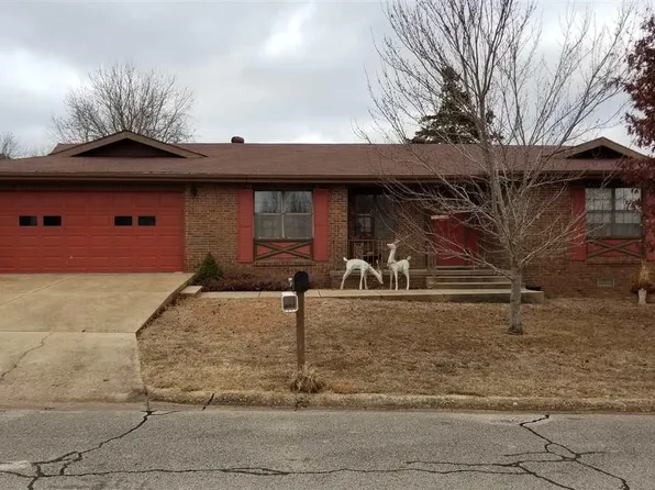 1017 Cedar St, Mountain Home, AR 72653