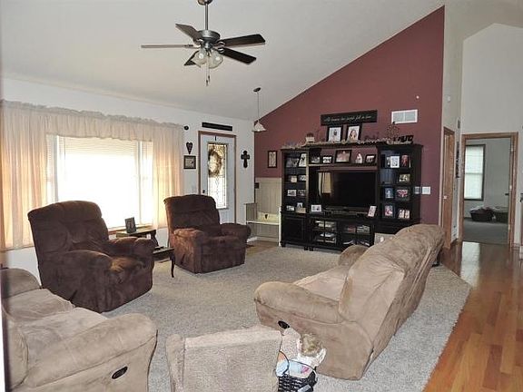 2nd image of 1003 N Johns St
