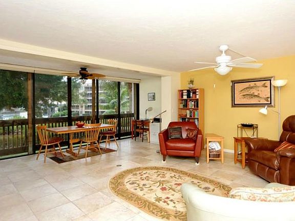 3rd image of 1800 Cove Ii Pl #2-222