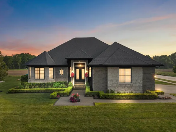 15926 Via Colico, Macomb, MI 48042