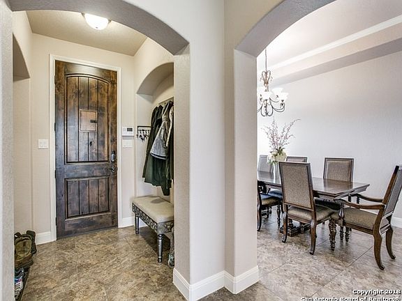 2nd image of 513 Lucile Ln