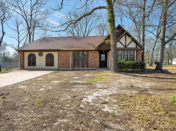 100 Castle Oaks St, Lufkin, TX 75904