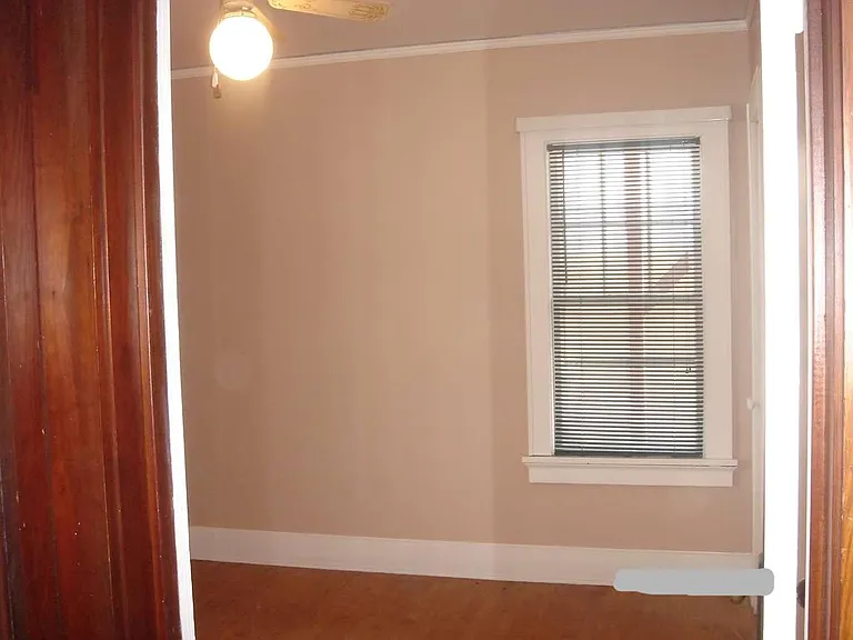 1607 E Pryor Ave — Photo 18