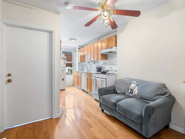 34 Sheafe St APT 3, Boston, MA 02113