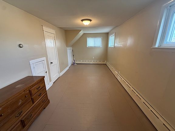 3rd image of 308 Badger Ave Floor 1