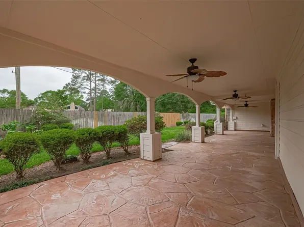 8019 Beaufort Dr, Spring, TX 77379