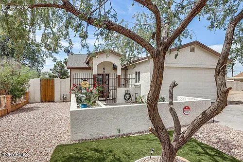 2919 W Palm Ln Photo 1