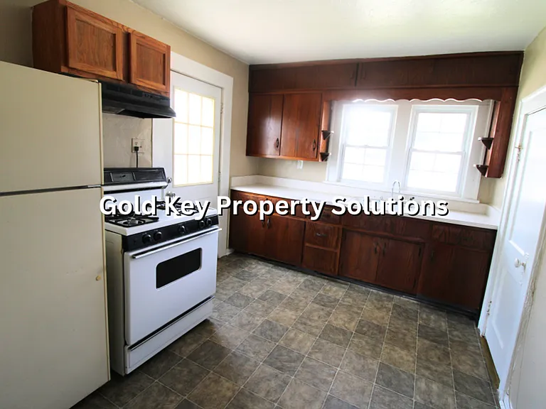 2305 Pitt St — Photo 13