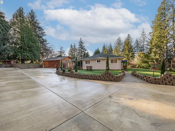 56867 Riverton Rd, Coquille, OR 97423