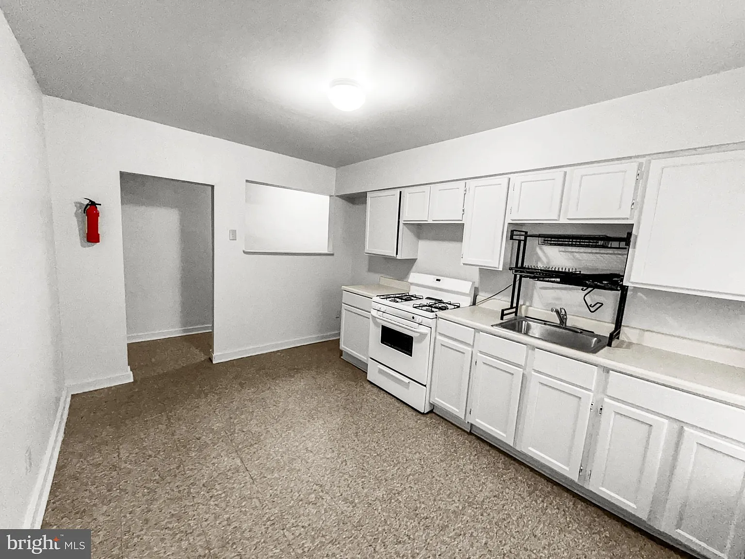 2 bed, 1944 sqft, $1,250 — Photo 2