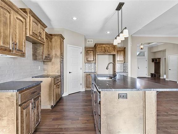 2nd image of 3535 NE 91st Ter