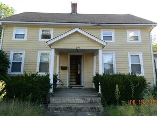 660 East Ave, Warwick, RI 02886