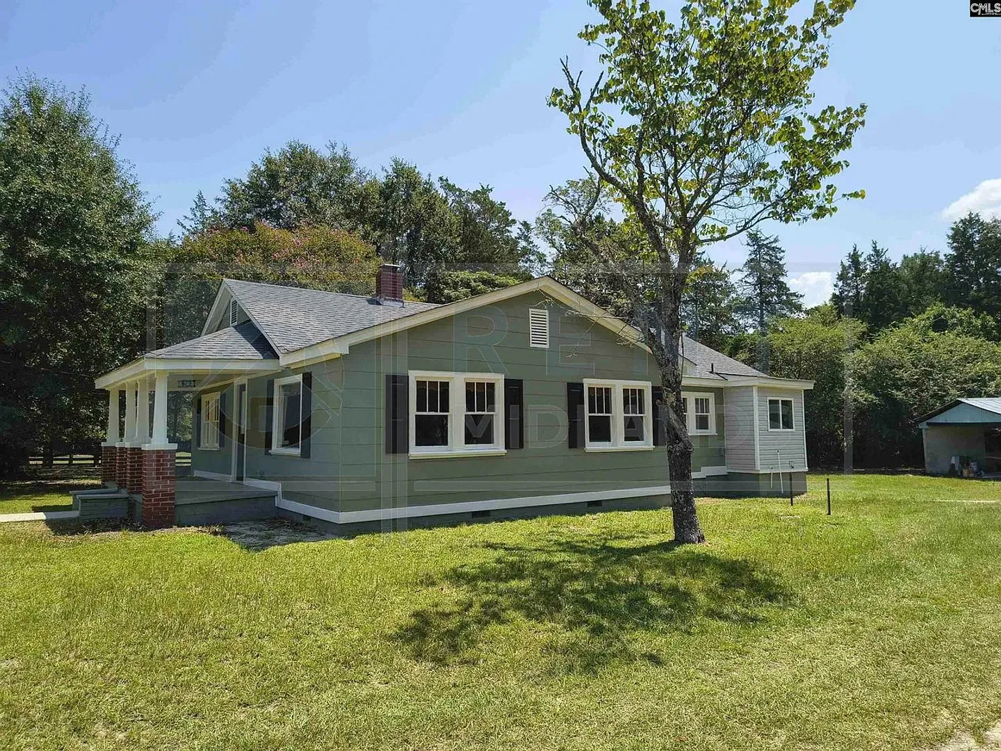 Beautiful Bungalow Available — Photo 4