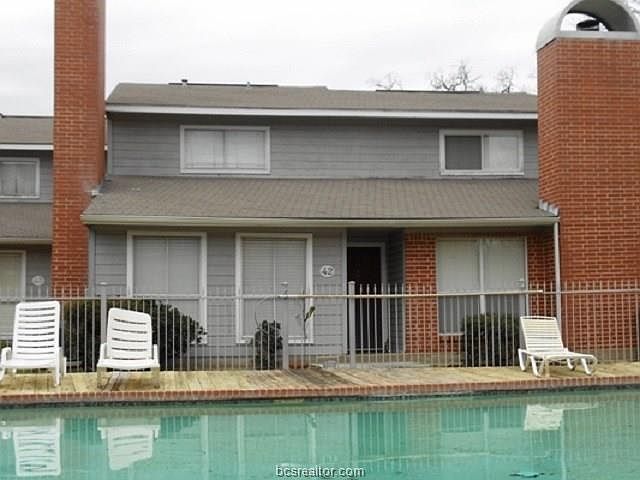 1st image of 1501 Stallings Dr APT 42