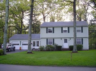 28 Bambury Ln, Attleboro, MA 02703
