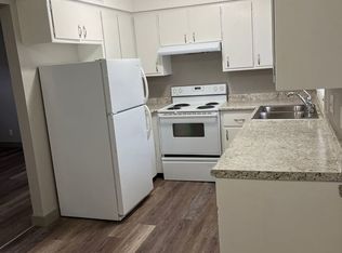 303 E 16th St N APT 3, Newton, IA 50208