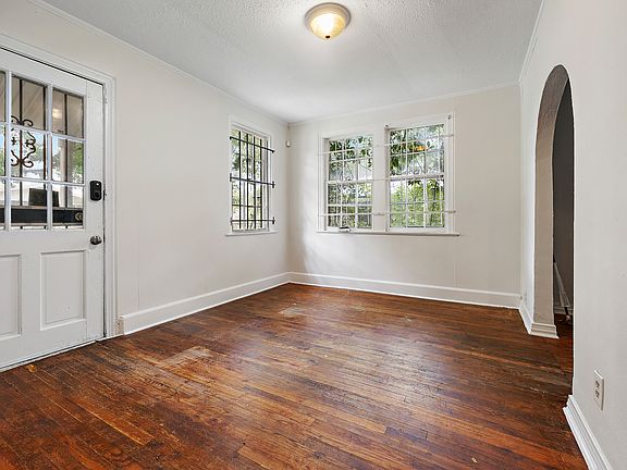 2nd image of 1769 Powhattan St