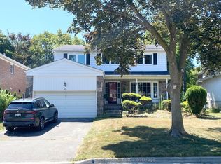 23 Apple Orchard Path, Markham, ON L3T 3B5