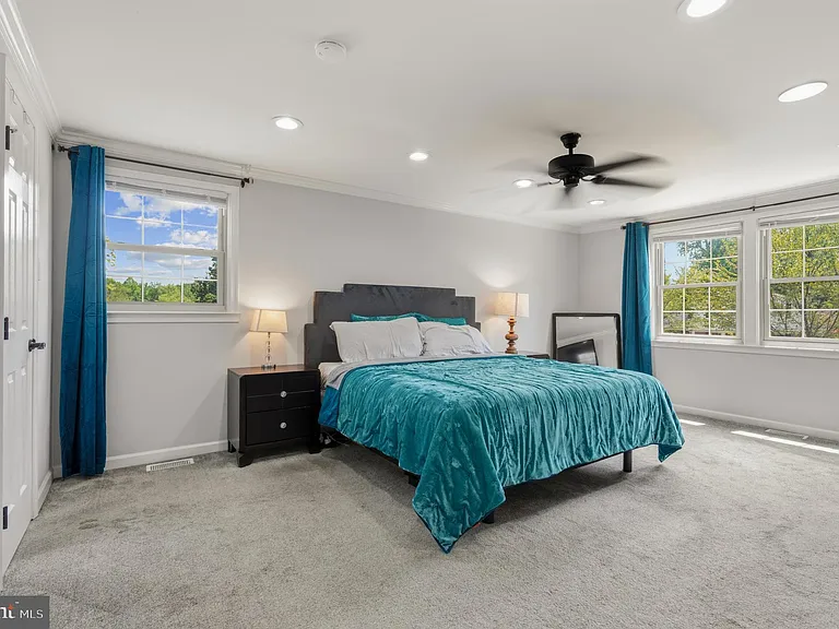 1205 Windermere Ct — Photo 21