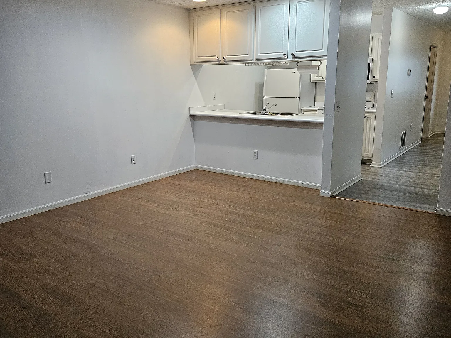 6737 Lagrange Dr — Photo 3