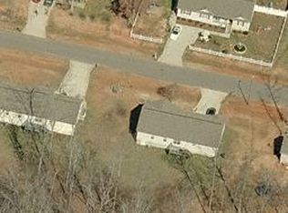 275 Chesterton Dr, Athens, GA 30607