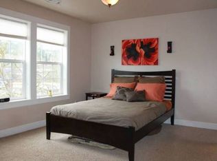 2388 Riverview St, Eugene, OR 97403