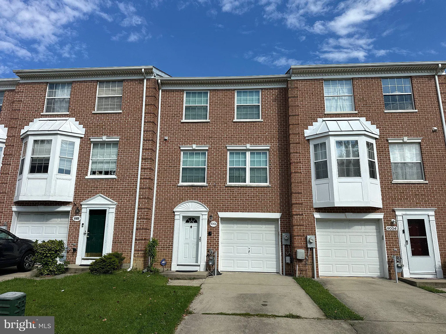 3 bed, 4.0 bath, 1840 sqft, $3,400 — Photo 1