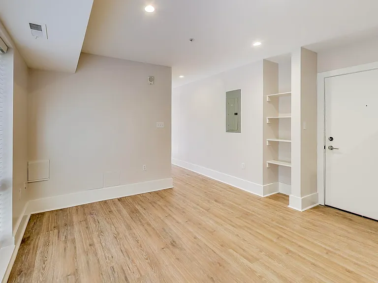 1904 Irving St NE #102 — Photo 3