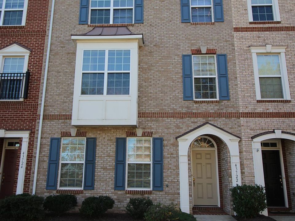 1st image of 43722 Gold Hill Sq