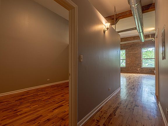 3rd image of 1822 S Bishop St #3O9