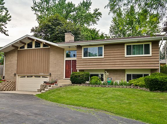 2nd image of 506 E Foster Ave