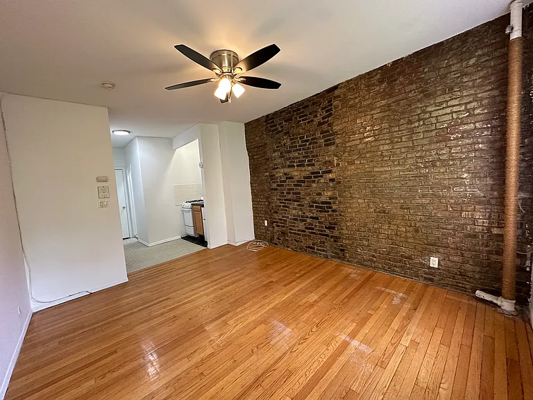 403 W 54th St #4B — Photo 8
