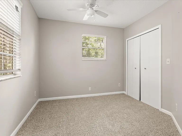 742 N Westmoreland Dr — Photo 24