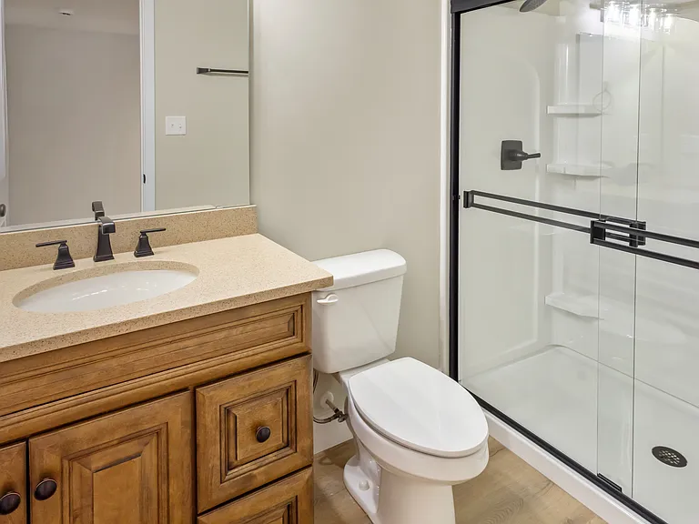 2628 Linden Pl — Photo 19