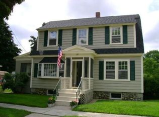 37 Lura St, Lowell, MA 01851