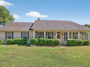 544 Red Strong Rd, Frierson, LA 71027