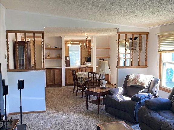 4th image of 16 Dogwood Ln #16