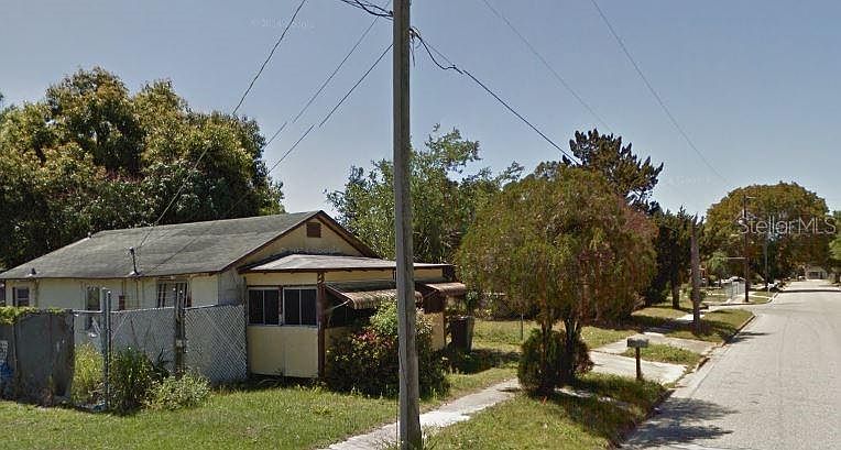 2nd image of 1916 33rd St