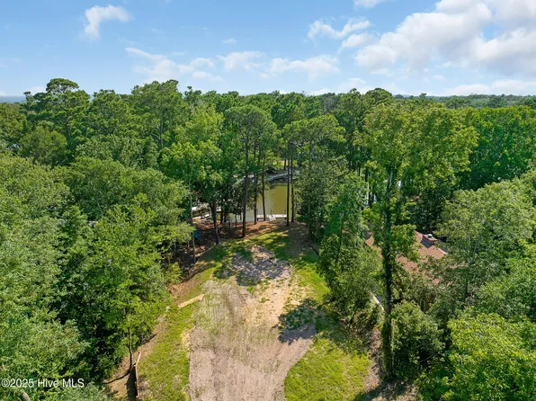 117 White Ash Drive, Pine Knoll Shores, NC 28512