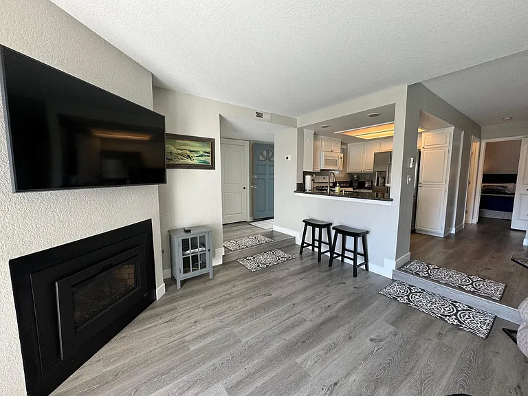 184 Cypress Ave — Photo 5