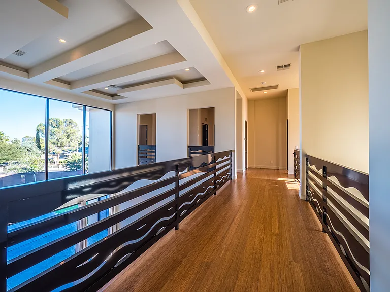 7426 Yonie Ct — Photo 44