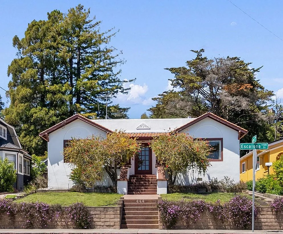 444 Escalona Dr photo 1