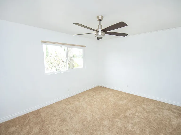 455 Ballantyne St #8 — Photo 22