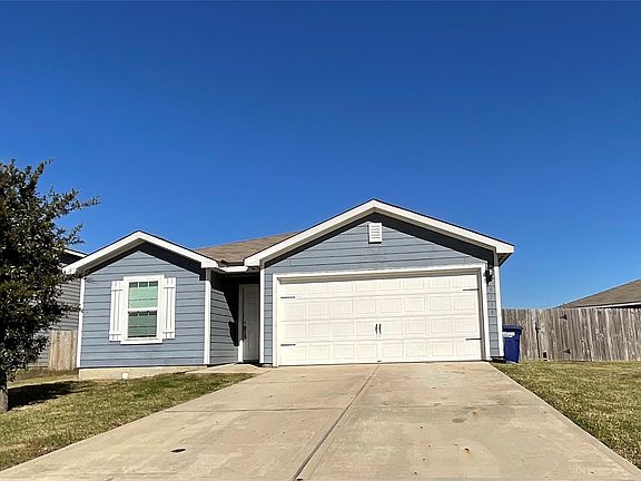 2nd image of 5739 Rainbow Rd